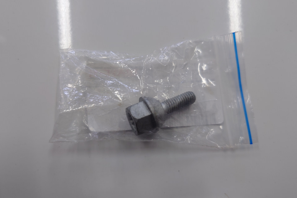 Фото в бортжурнале Audi A4 (B8)