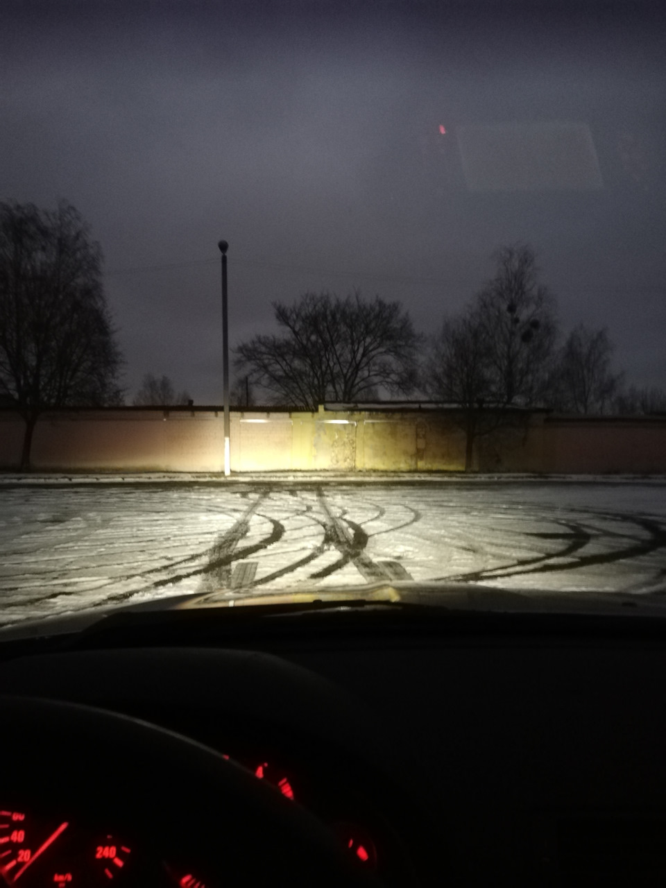 Дальний би-лед, мелкий дождь — BMW X5 (E53)