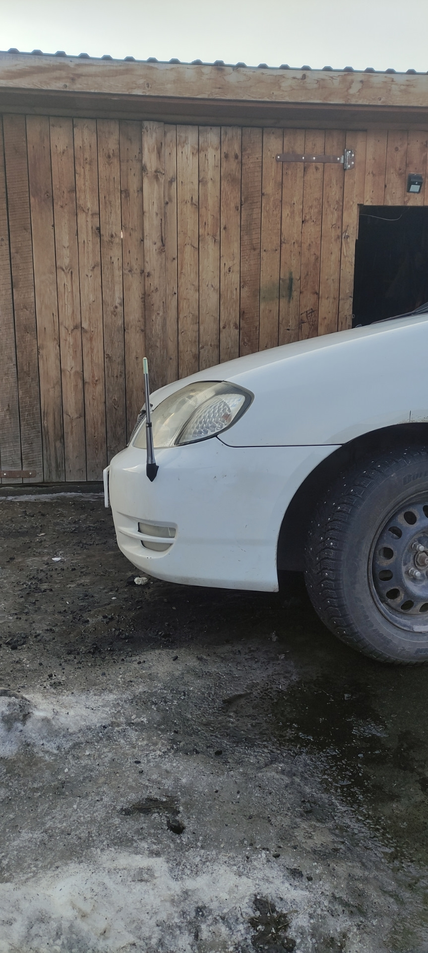 Антена в бампер🎌 — Toyota Corolla Fielder (E120), 1,5 л, 2002 года ...