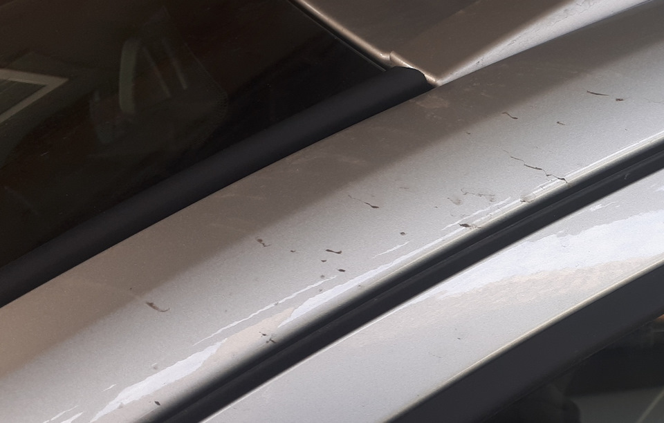 Водосток на ветровое стекло — Lada Vesta SW Cross, 1,6 л, 2019 года ...