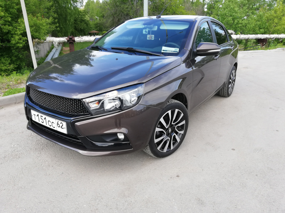 Новая решетка Luxe и видеорегистратор лада веста. — Lada Vesta (1G), 1 ...