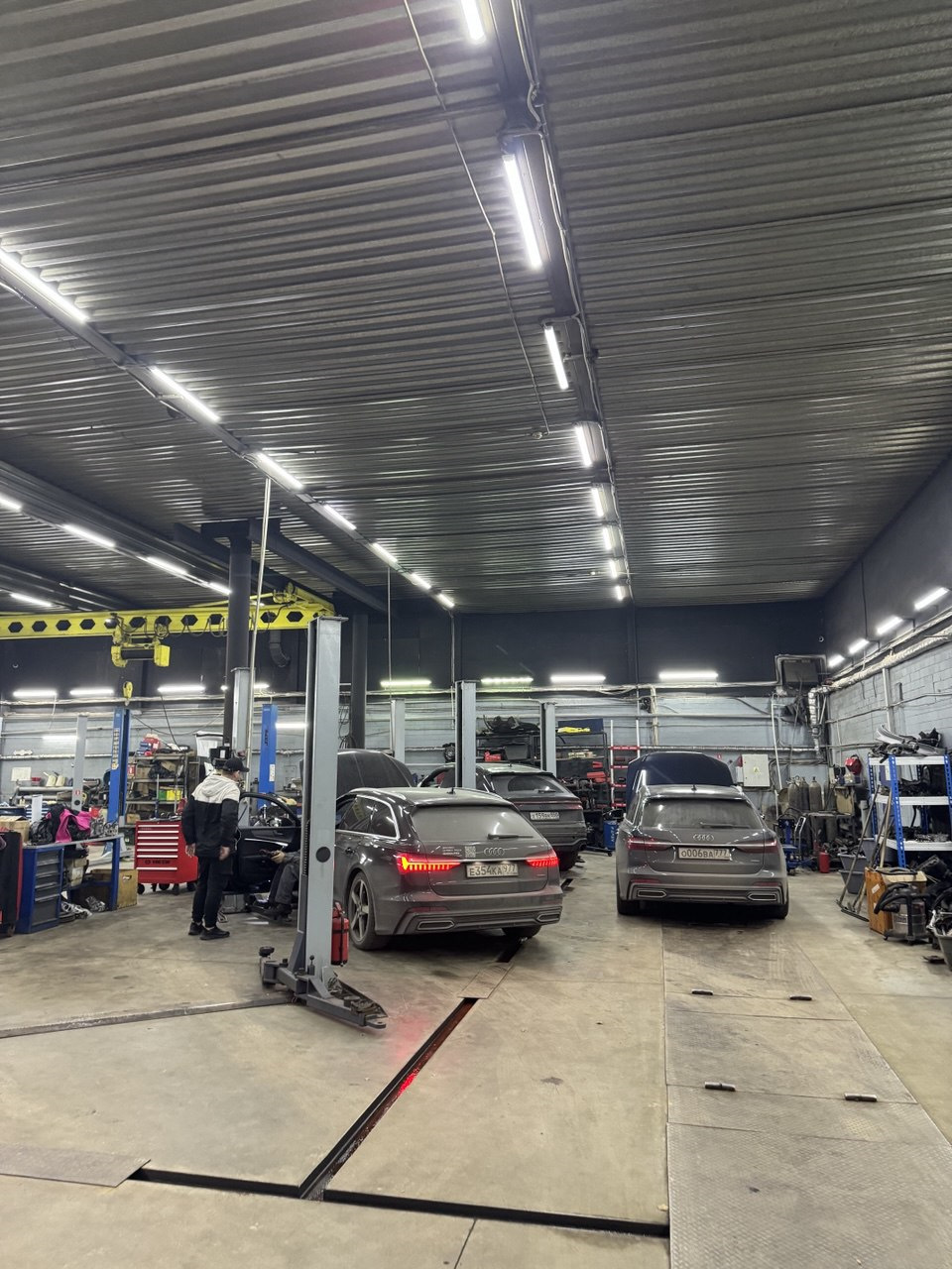 Фото в бортжурнале Audi A6 Avant (C8)