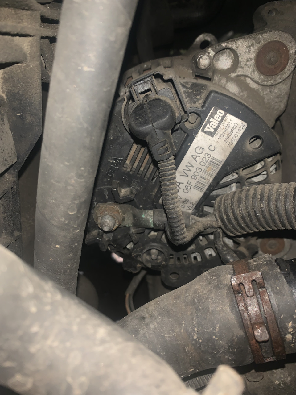 16. Свист ремня при повороте руля — Volkswagen Transporter T5, 1,9 л ...