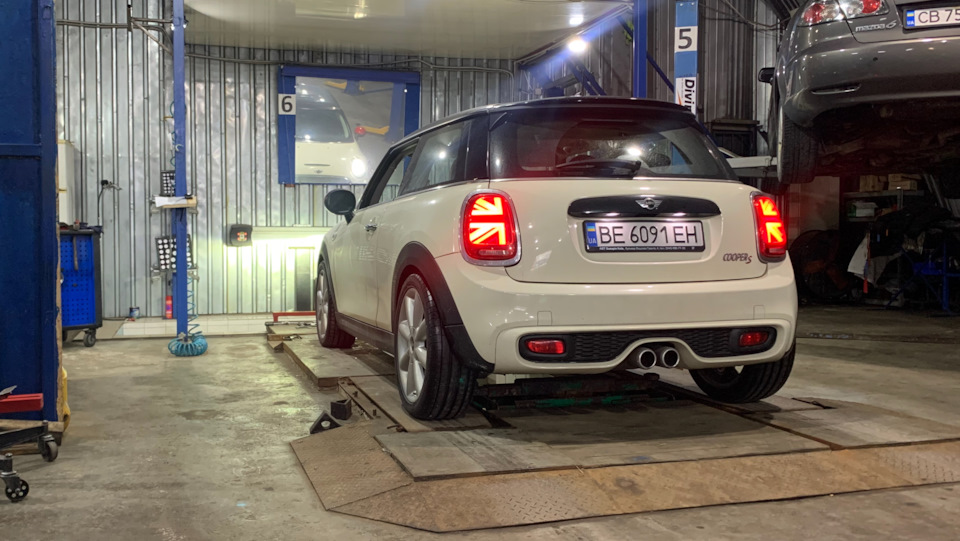 Летняя резина Eagle F1 SuperSport и проставки — MINI Cooper S Mk III, 2 ...