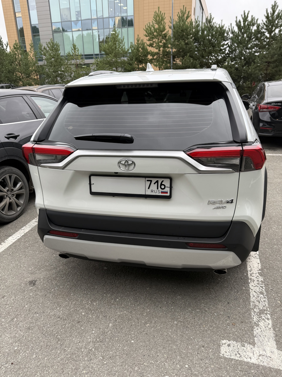 Фото в бортжурнале Toyota RAV4 (5G)