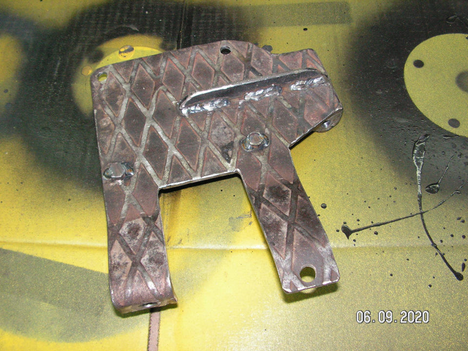 Фото в бортжурнале Самодельный минитрактор