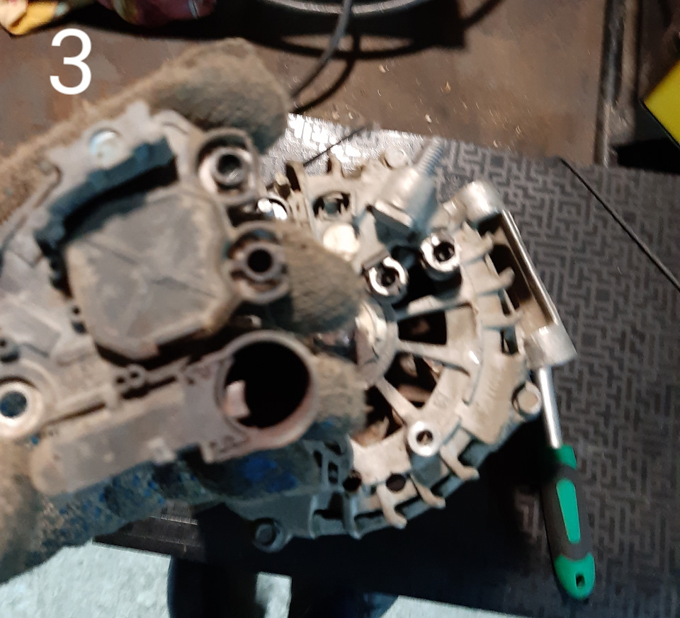 Генератор, щетки от ГАЗ 3110 — Peugeot 308 (1G), 1,6 л, 2012 года ...