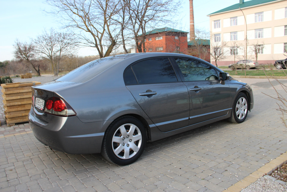 Honda Civic 4D 8G 1 8 2009