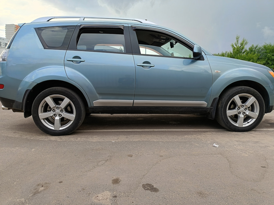 По итогу сровнял везде стало по 45см. — Mitsubishi Outlander XL