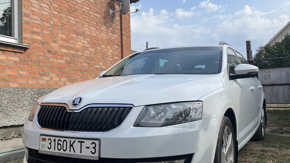 267400. Замена щеток вентилятора печки. Замена ламп ближнего света ...