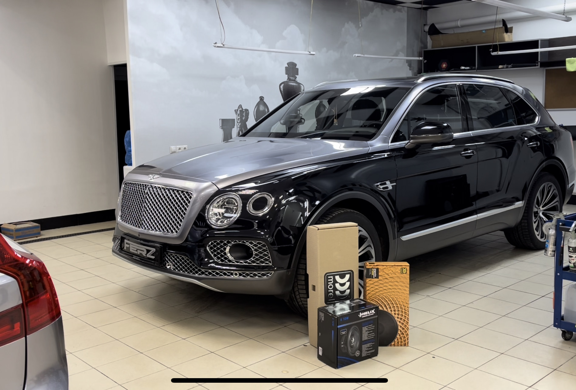 Доработка звука в Bentley Bentayga — FERZ-Design на DRIVE2