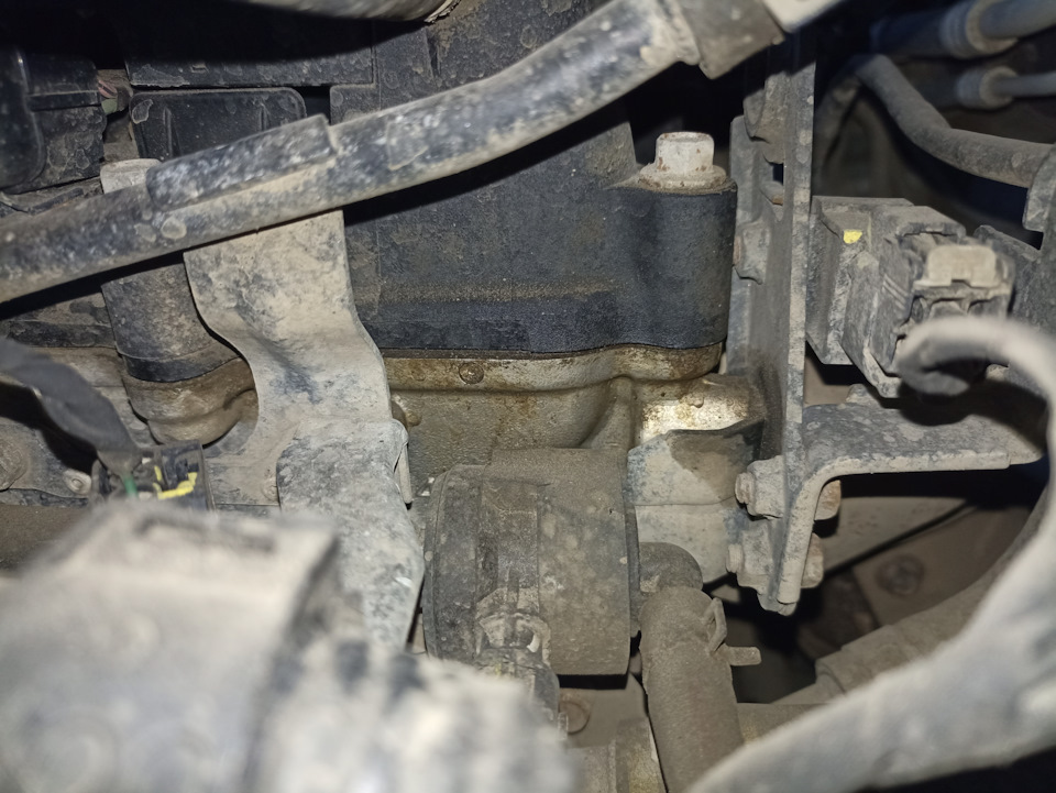 Замена прокладки+замена отбойника амортизатора — KIA Rio (3G), 1,6 л ...