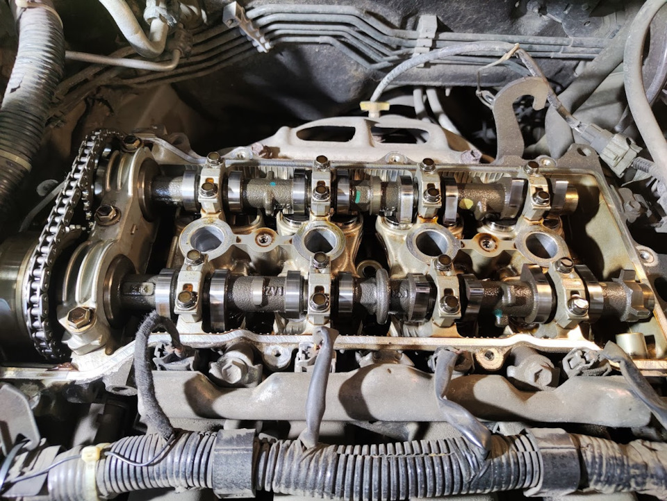 Диагностика ГРМ и замена прокладки клапанной крышки — Toyota Avensis II ...