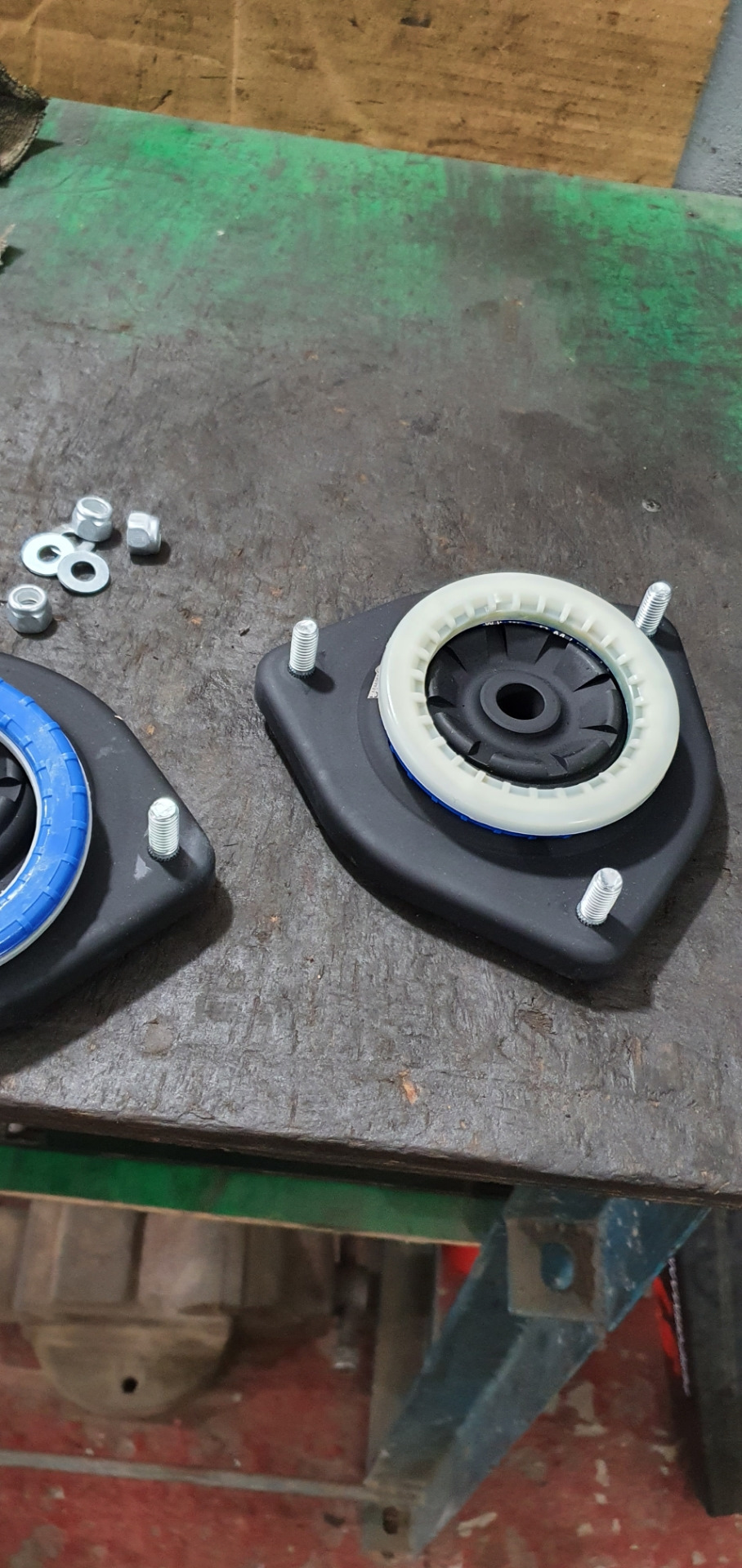 Амортизаторы Астон — Lada Приора седан, 1,6 л., 2014 года | запчасти ...