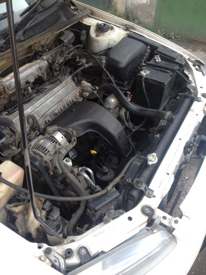 Давануло масло из щупа а потом и из сальников — Toyota Camry Gracia, 2 ...