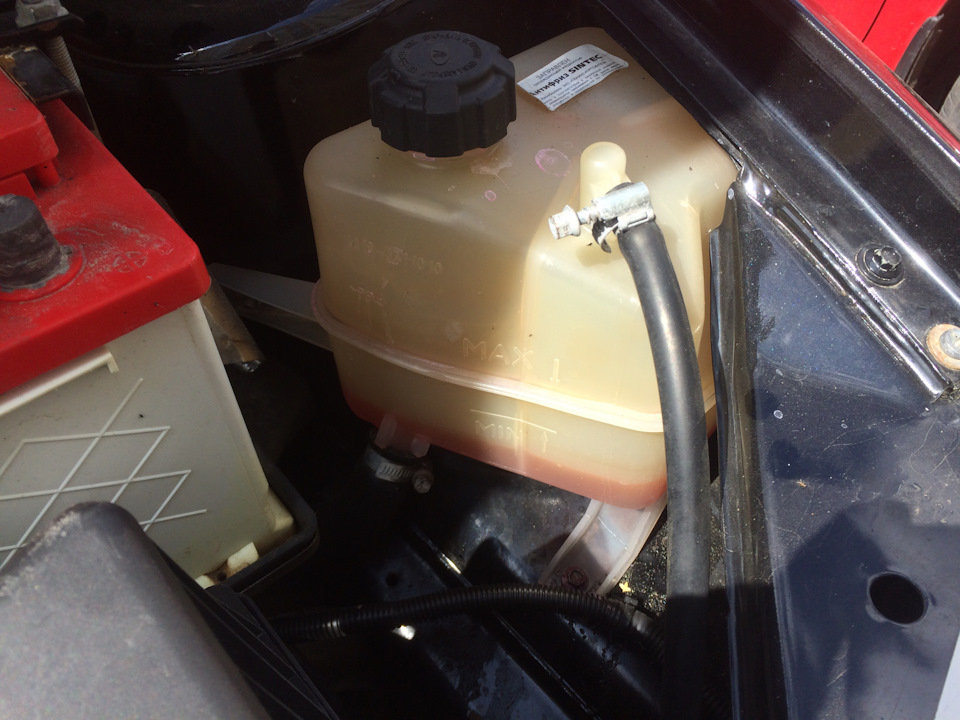 Убегал антифриз — Lada Калина Спорт, 1,6 л, 2012 года | своими руками ...