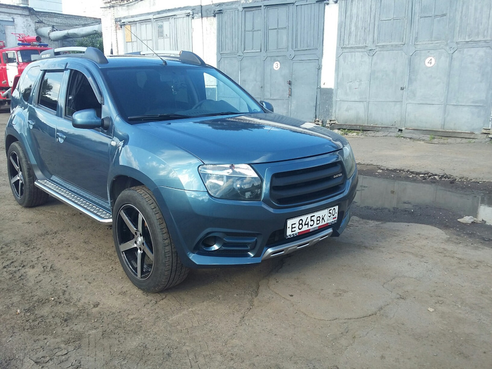 Едкий запах из выхлопной трубы. - Renault Duster (1G), 2 л, 2013 года поломка DR