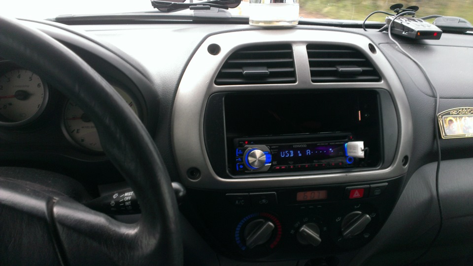 . — Toyota RAV4 (II)