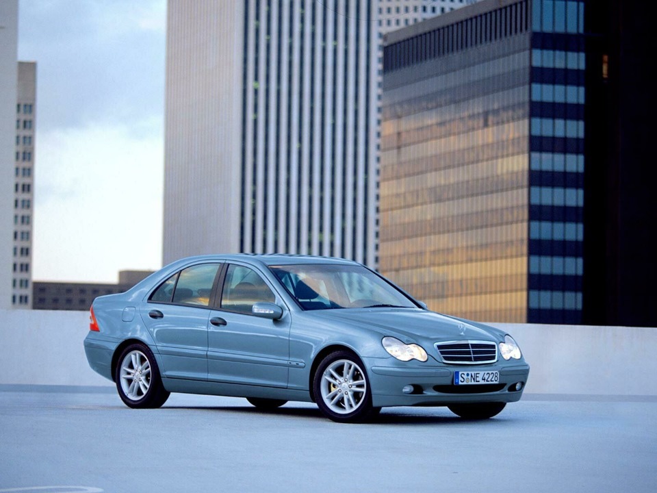 Фото в бортжурнале Mercedes-Benz C-class (W203)