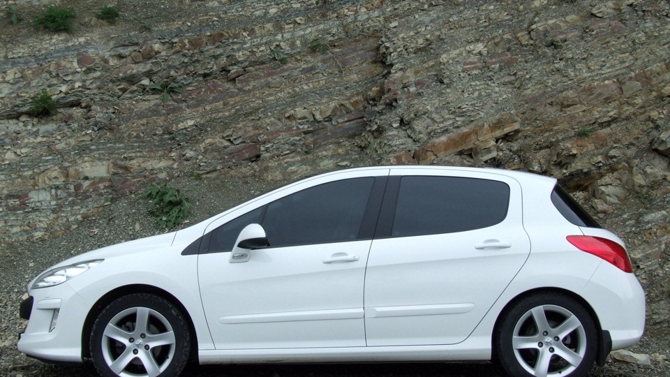 некоторые продавцы "Пежо Независимость" или "Как погасить пожар ...