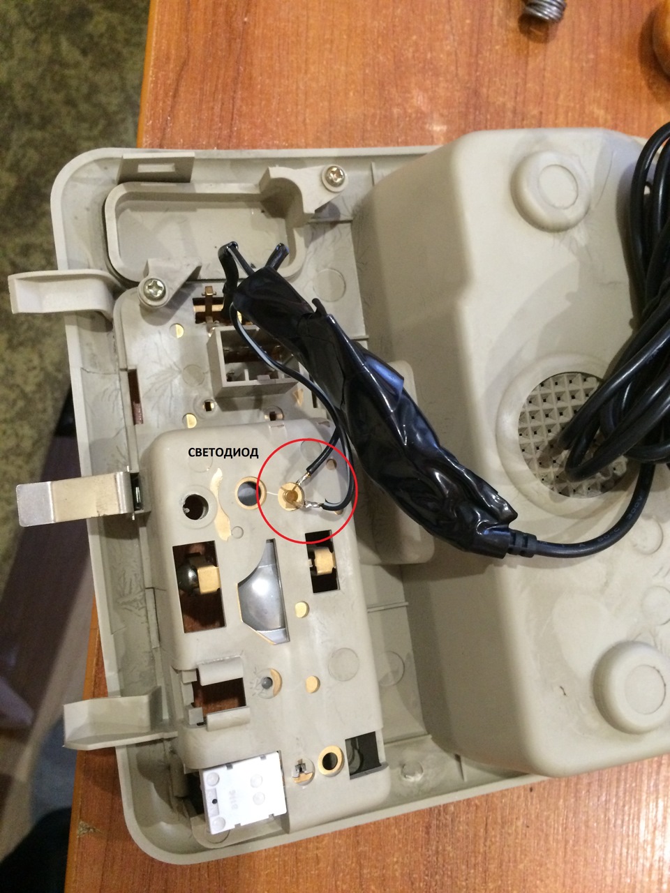 Установка видеорегистратора "без проводов" к прикуривателю. — Chery ...