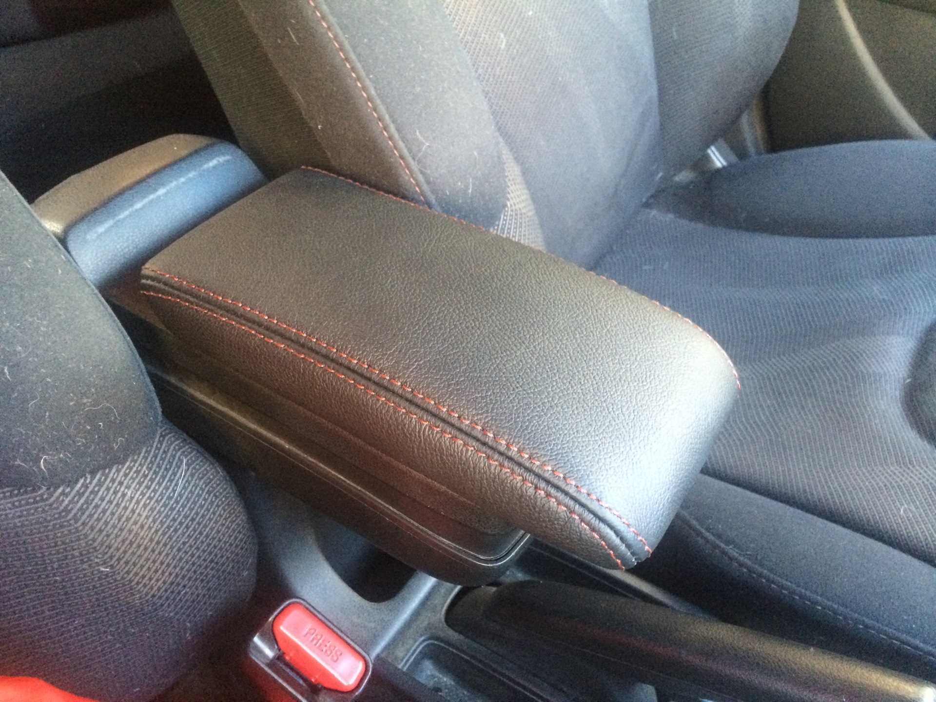 Подлокотник honda. Хонда cr-v rd1 сиденье без подлокотника. Подлокотник хонда капа. Подлокотник honda fit jazz 2022. Подлокотник хонда фит gd1.