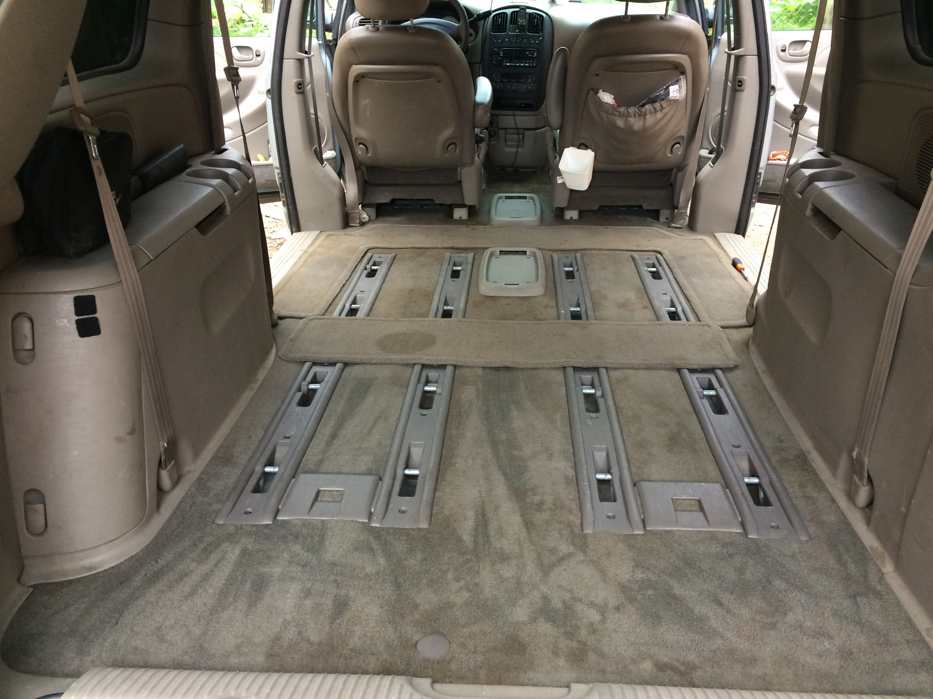 Попытка отмыть салон #1 — Dodge Caravan IV, 3,8 л, 2002 года | другое ...