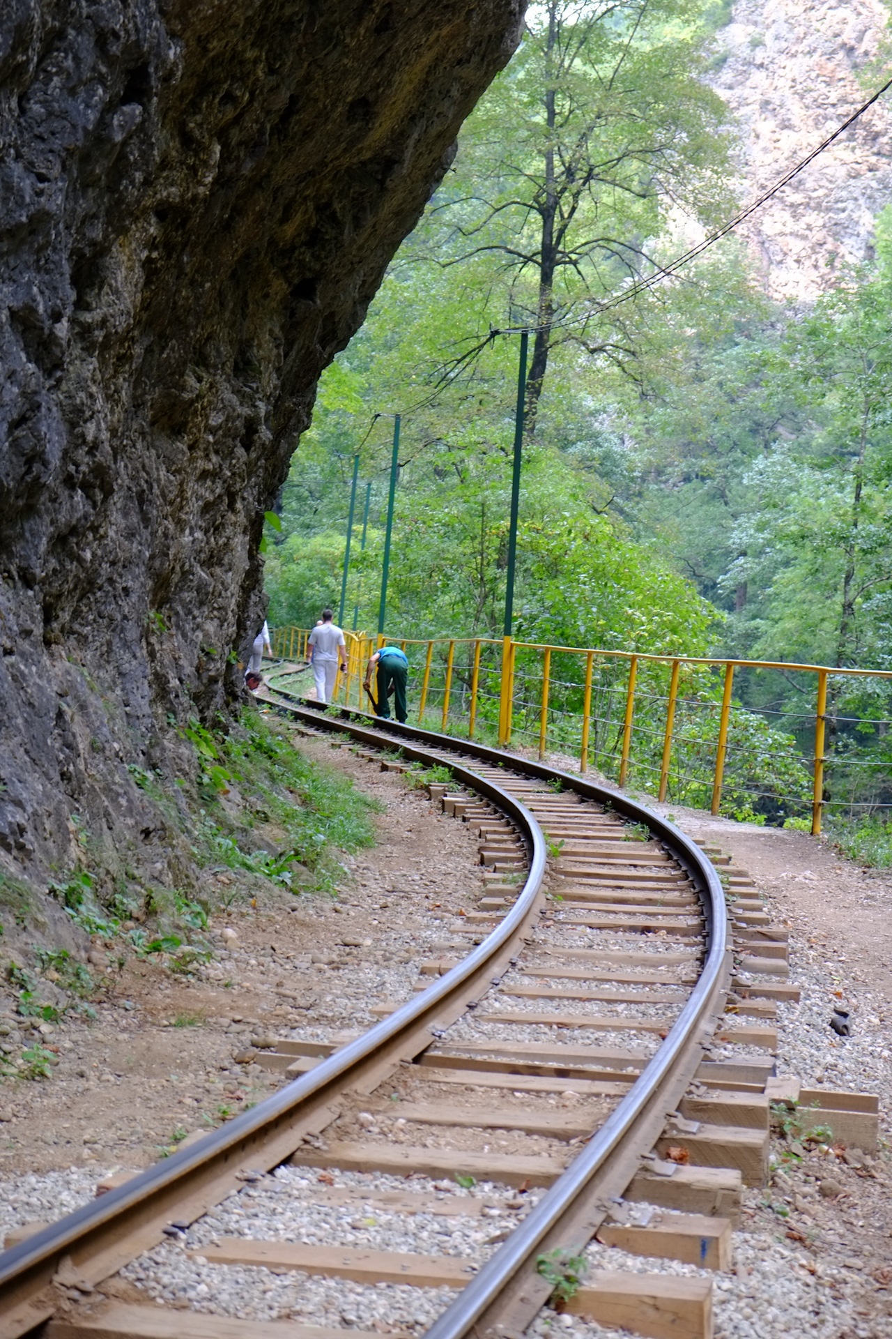 Каменномостский в октябре