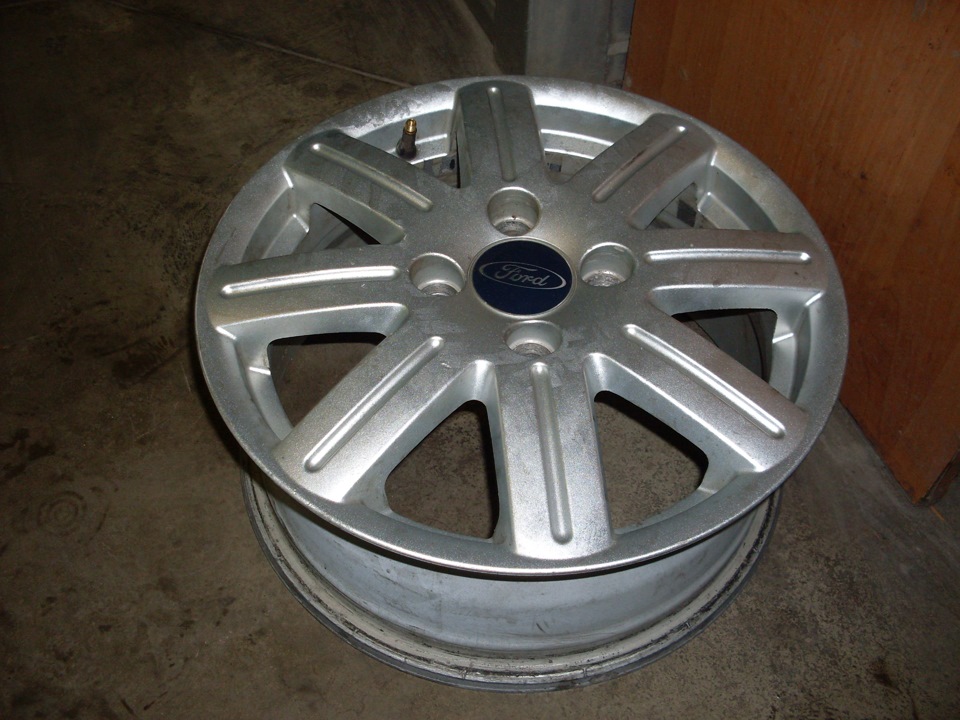Стандартное литье Форд R15 — Ford Focus Hatchback I, 2 л, 2004 года ...