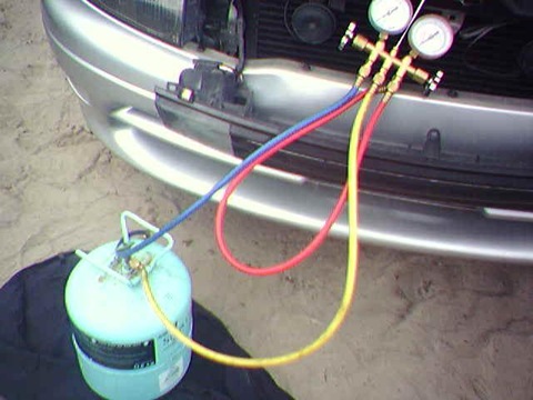 Air conditioner refueling - Toyota Estima 24L 1994