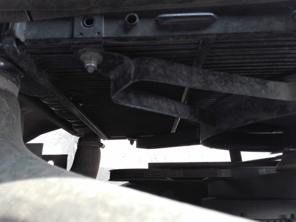 Замена радиатора. — ГАЗ Соболь, 2,9 л., 2014 года | визит на сервис ...