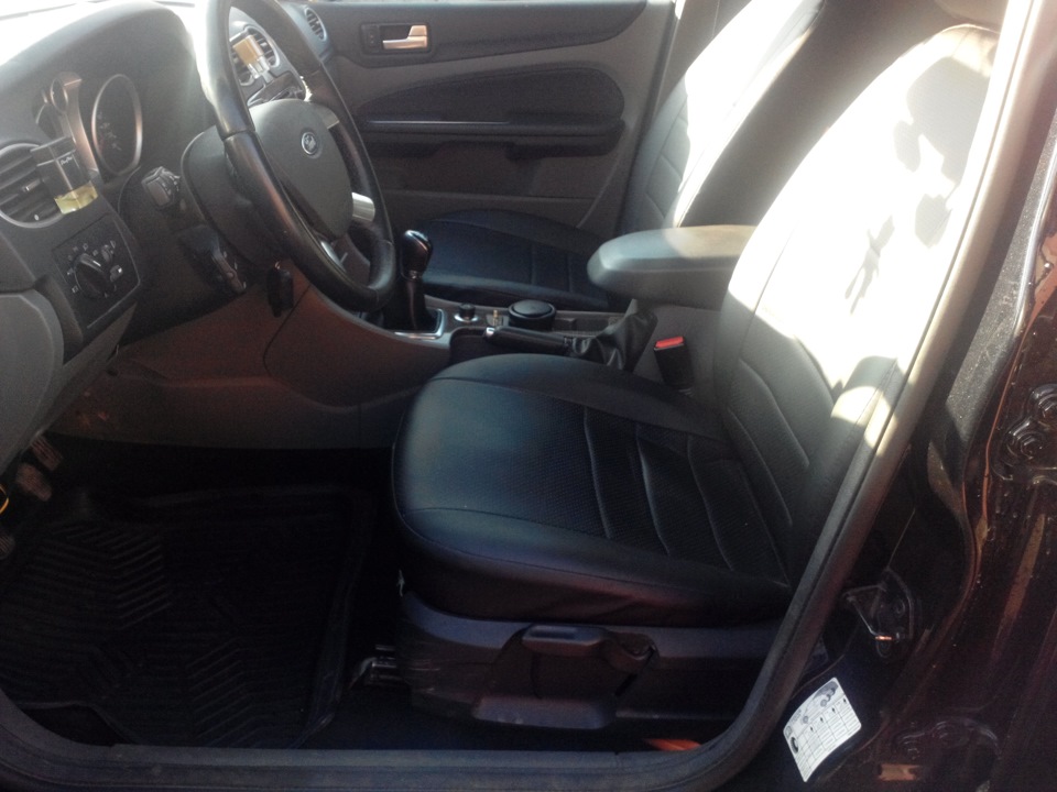 чехлы экокожа — Ford Focus II Hatchback, 1,8 л, 2009 года | аксессуары ...