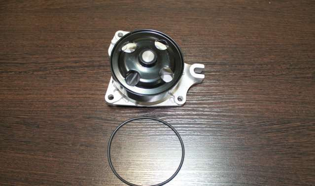 15 010 2009. 1. 6 bk. 15010-8j10a. Помпа мазда 3 бк.