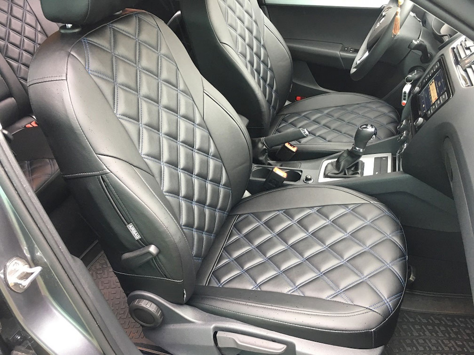 Чехлы на Skoda Octavia A7 Elegance с синей отстрочкой ромбами ...