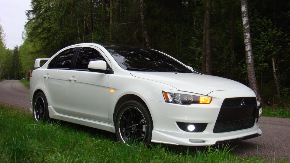 Mitsubishi Lancer 10 Р±РµР»С‹Р№