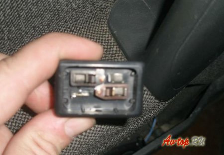 Кнопка центрального замка на ВАЗ 2110 — DRIVE2