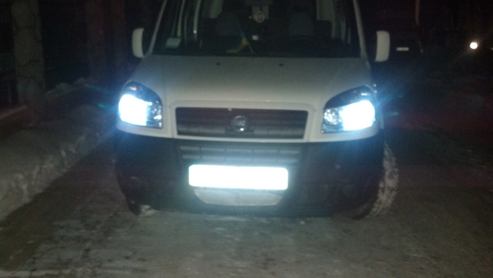 Диодные лампочки в габариты — FIAT Doblo (1G), 1,3 л, 2006 года ...