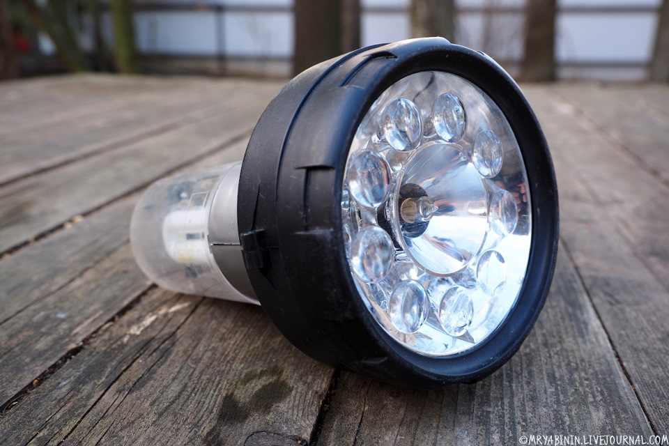 какой фонарь взять. фонарик аккумуляторный светодиодный 1 диод. фонарь аккумуляторный р 633 т 6. мощный фонарик белый лазер hyd-c139-4tg. какой фонарь взять.