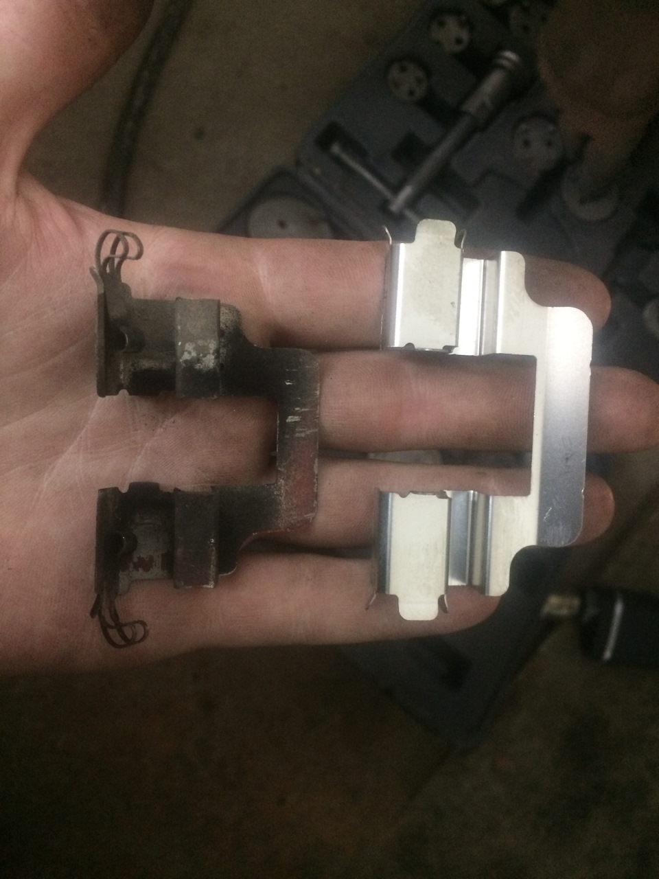 вопрос о тормозных колодках TRW — Audi A4 (B8), 2 л, 2008 года | визит ...