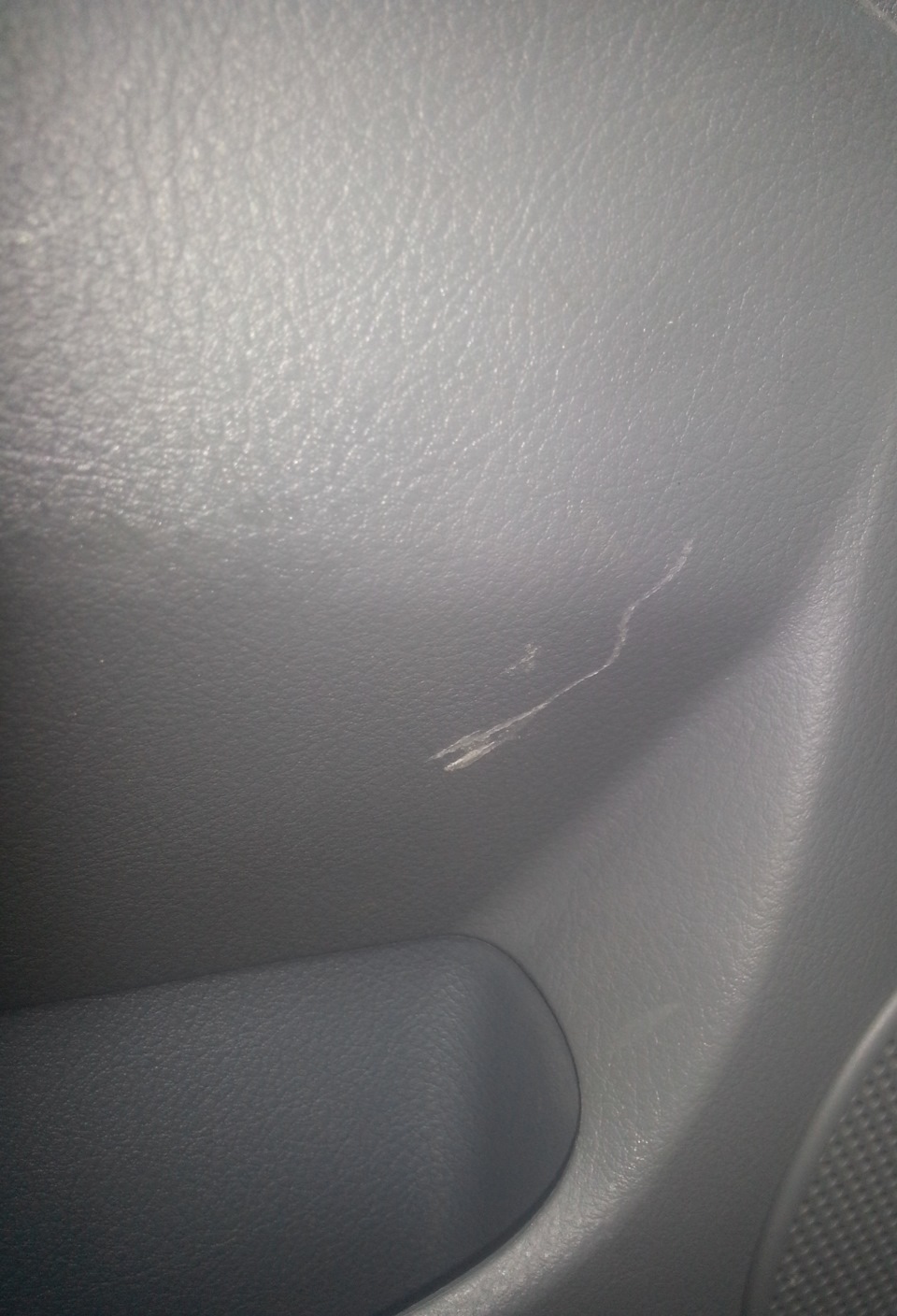 Царапины на пластике салона — Chevrolet Lacetti Sedan, 1,8 л, 2009 года ...