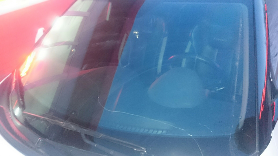 Замена лобового стекла — Hyundai Veloster (1G), 1,6 л, 2012 года ...