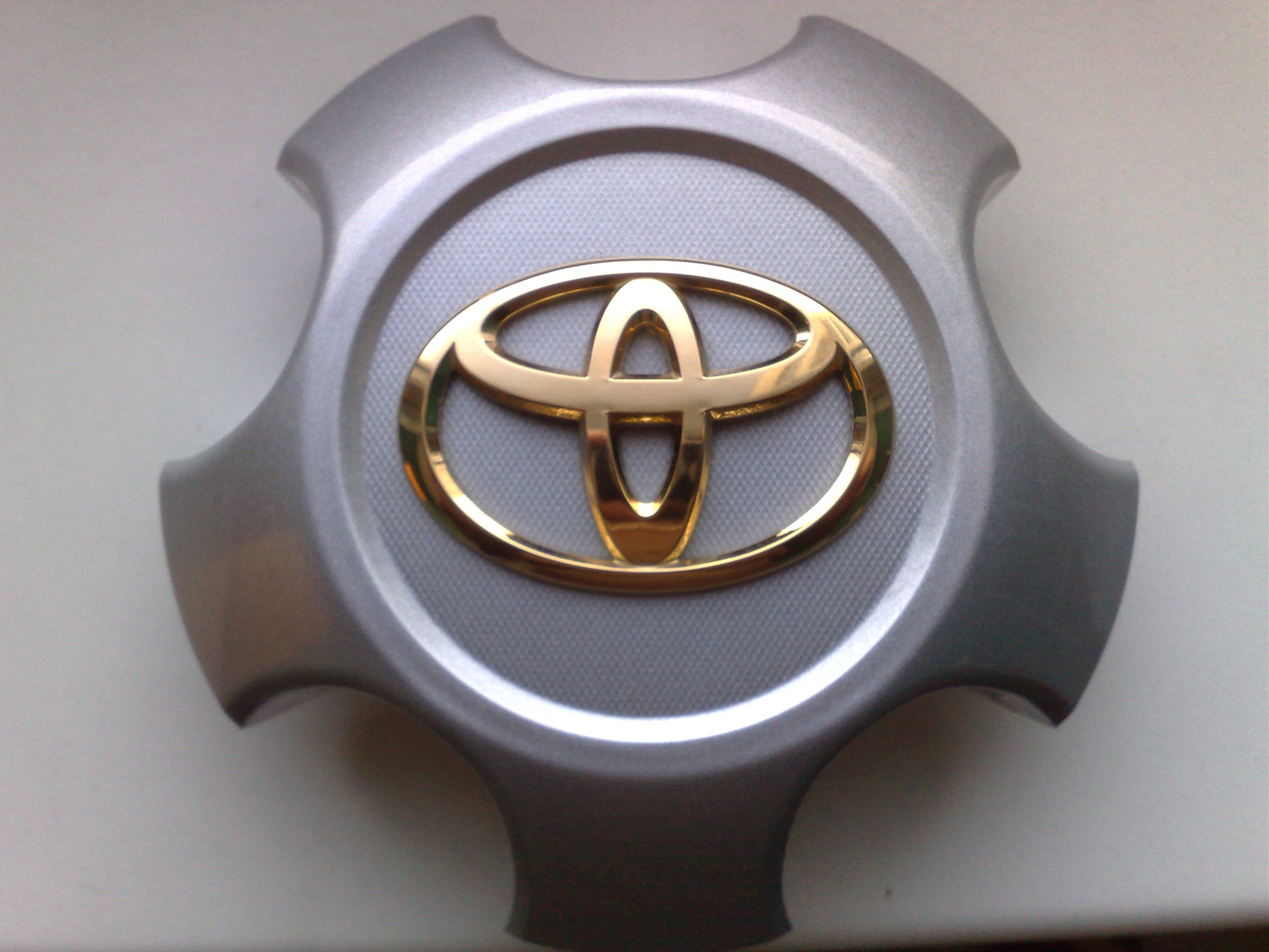        Toyota RAV4 24 2010