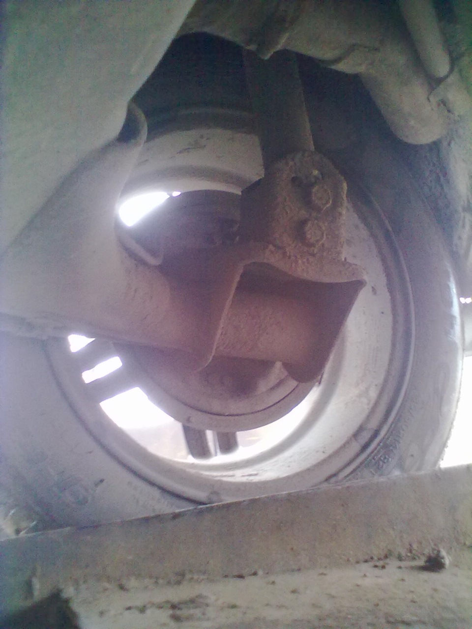 Замена сальника внутреннего шруса — Lada 21124, 1,6 л, 2005 года ...