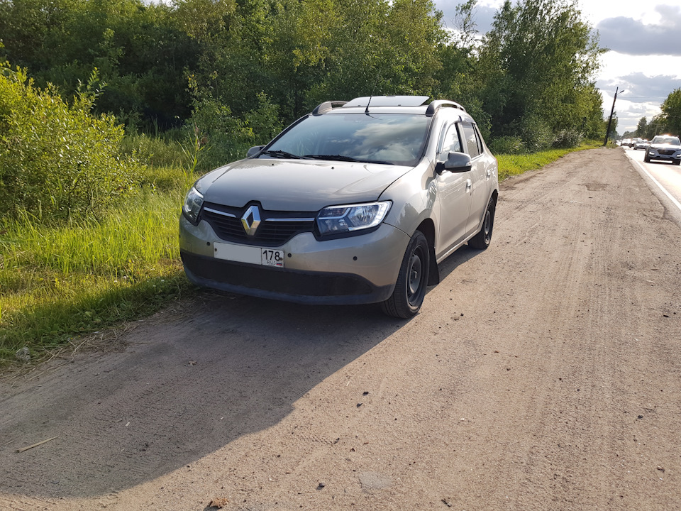 Фото в бортжурнале Renault Logan (2G)