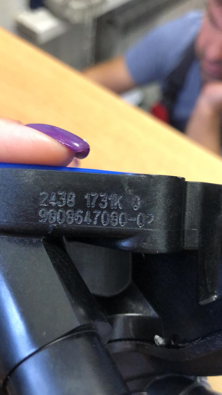 Замена термостата Пежо 308 — Peugeot 308 (1G), 1,6 л, 2011 года ...