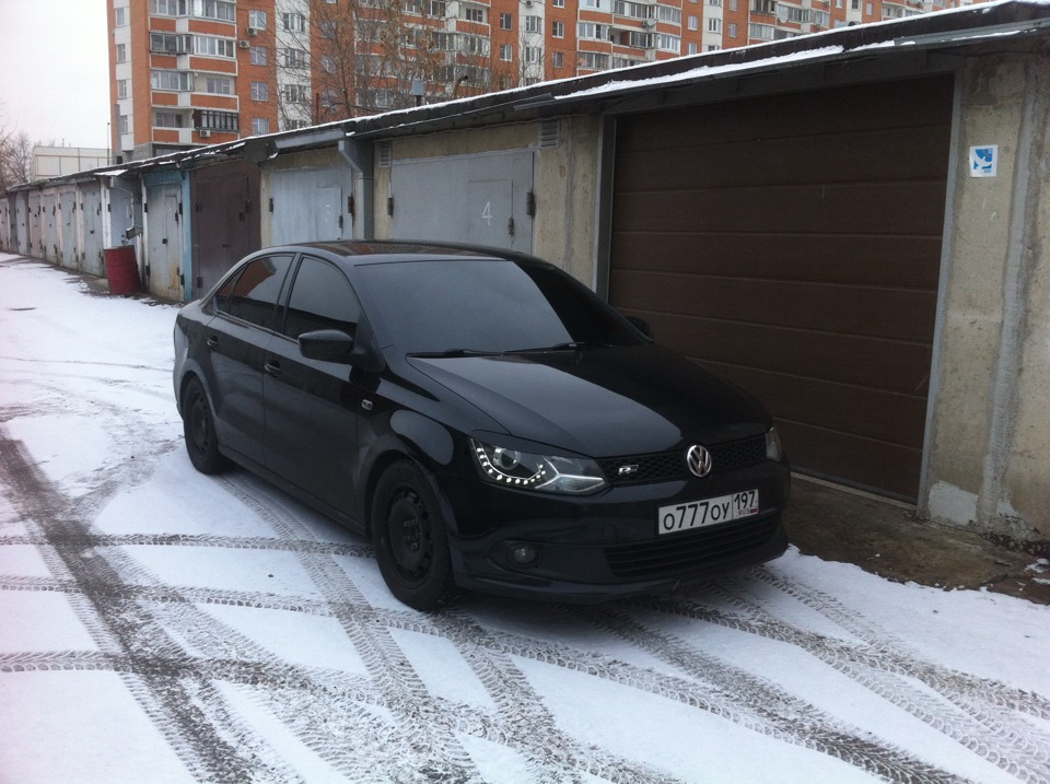 Volkswagen Polo Deep Black