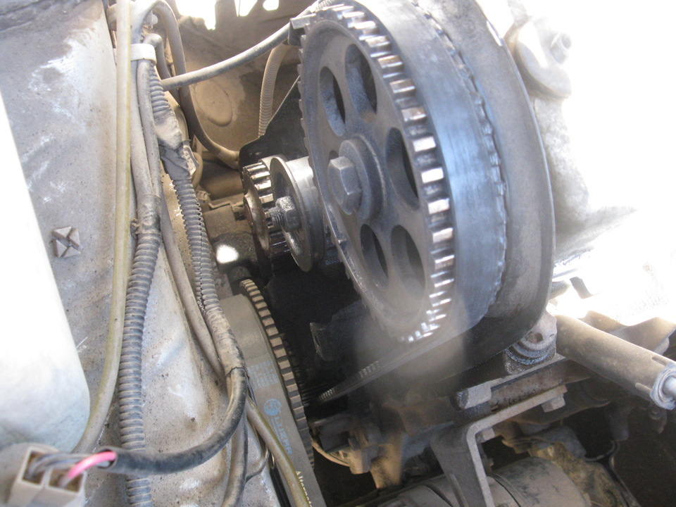 Жрет ремень ГРМ, решение. — Lada 2114, 1,5 л, 2004 года | своими руками ...