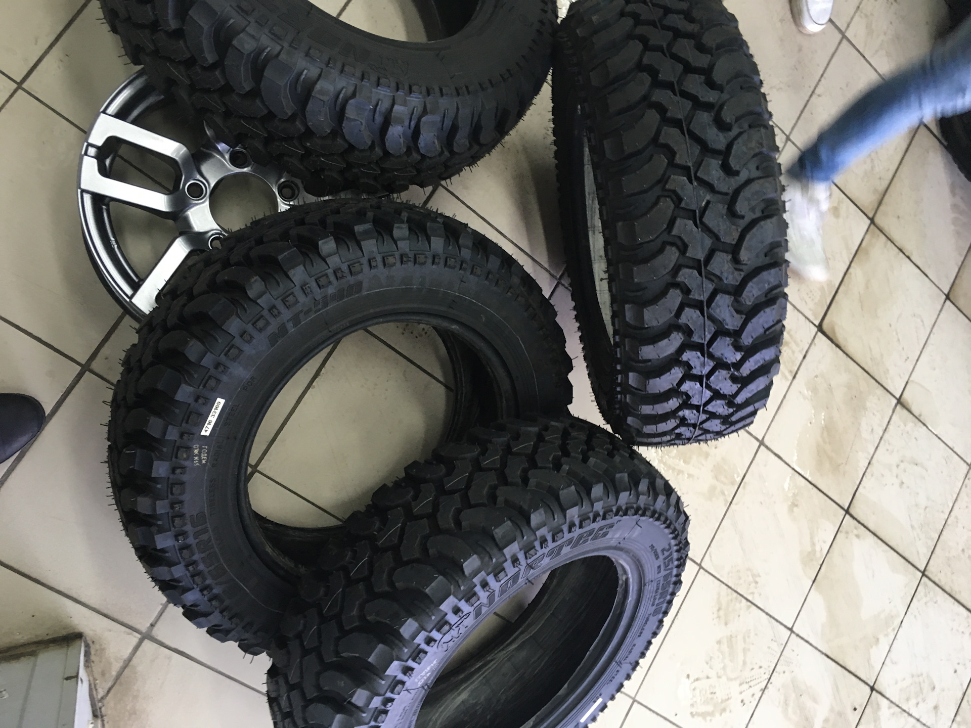 215 65 r16 мт. 215/65 R16 NORTEC MT-540. NORTEC MT-540. NORTEC MT-540 225/75 r16. Нортек МТ 540 215/65.