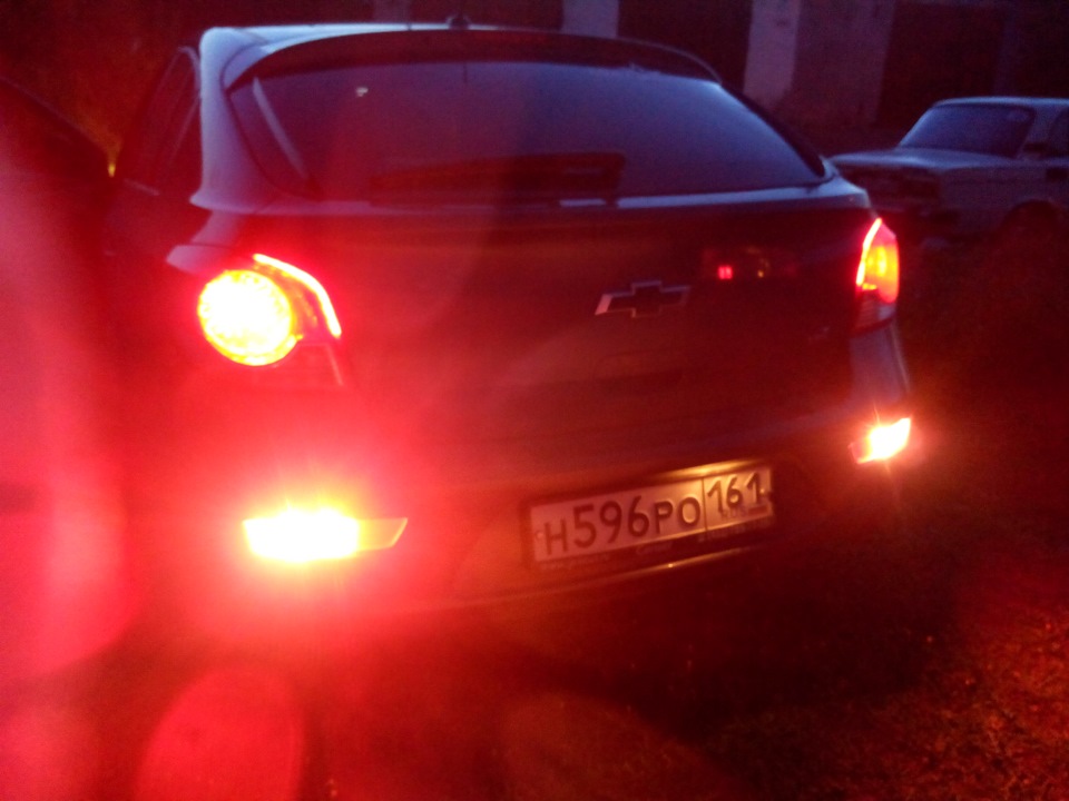Задний ход + ПТФ — Chevrolet Cruze Hatchback, 1,8 л, 2012 года | тюнинг ...