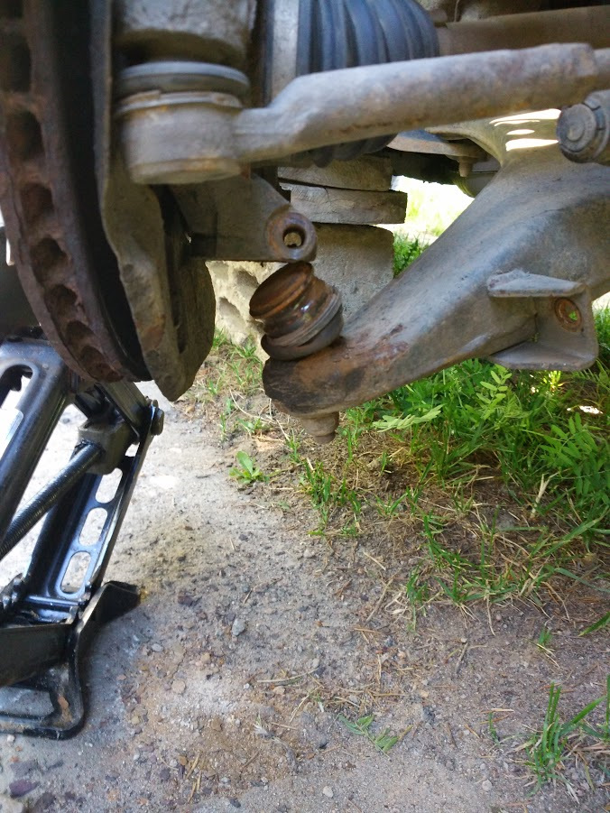 Замена пыльника ШРУСа и в последствии замена поворотного кулака ...